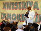 foto-galeri/onbinler-sivil-cuma-namazi-kildi-328.htm