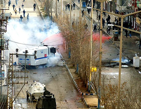 PKK'nın kuruluş gününde olaylar çıktı galerisi resim 41