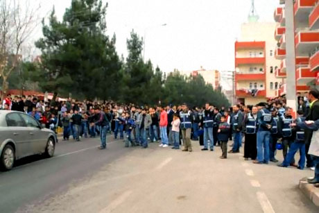 Diyarbakır Bursa maçında olaylar çıktı! galerisi resim 5