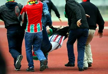 Diyarbakırspor - İBB maçında olaylar çıktı galerisi resim 9