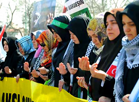 Onbinler İstanbul'da İsrail'i protesto etti! galerisi resim 13