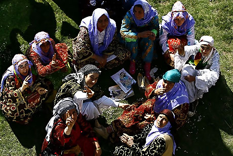 Diyarbakır'da Newroz ateşi yakıldı galerisi resim 52