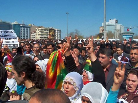 Taksim'de Binler Türk'e Saldırıyı kınadı galerisi resim 23