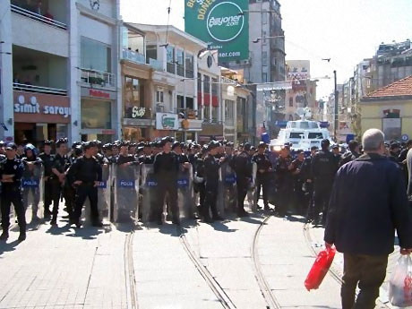Taksim'de Binler Türk'e Saldırıyı kınadı galerisi resim 25