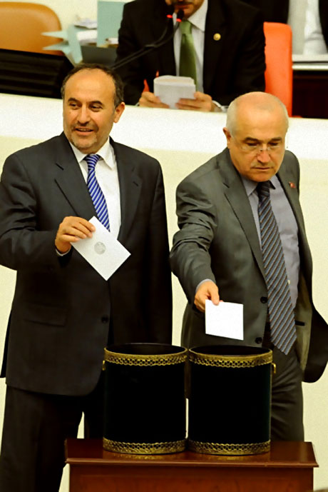 Bir Anayasa maratonu böyle geçti galerisi resim 15