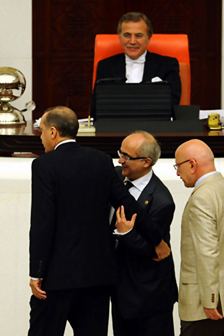 Bir Anayasa maratonu böyle geçti galerisi resim 21