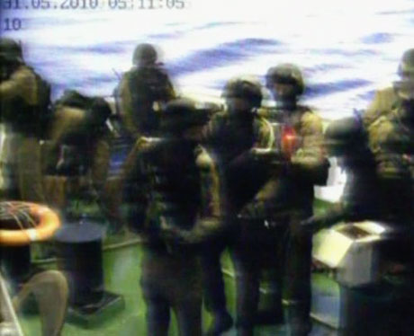 İsrail yardım gemisine böyle saldırdı galerisi resim 30