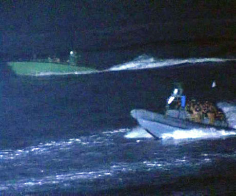 İsrail yardım gemisine böyle saldırdı galerisi resim 41
