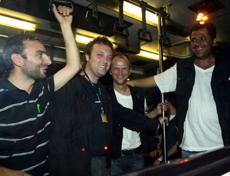 Yardım gönüllüleri İstanbul'da galerisi resim 3