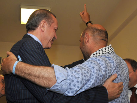 Erdoğan'ı alnından öptüler galerisi resim 1