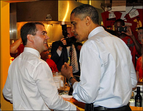 Obama ve Medvedev hamburgerci'de galerisi resim 10