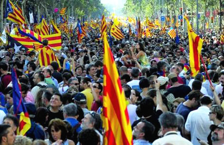 1 milyon Katalon 'biz ulusuz' dedi galerisi resim 3