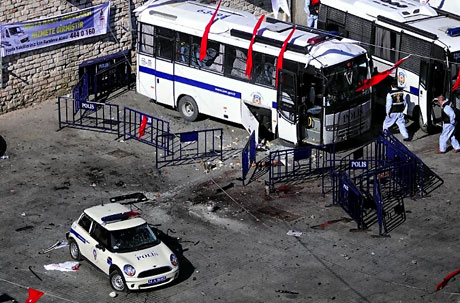 Taksim'de canlı bomba saldırısı galerisi resim 14