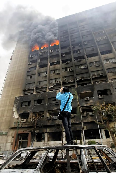 Mısır'da Mübarek iktidarı sallanıyor galerisi resim 30