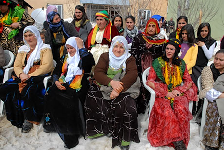 Tarihi 2011 Newroz'undan manzaralar galerisi resim 48