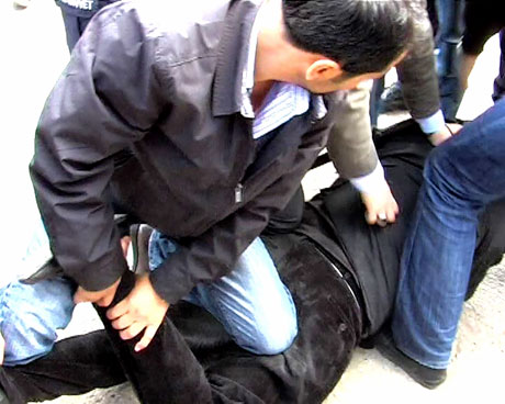 'Sivil itaatsizlik' eylemi ve Polis müdahalesi galerisi resim 12