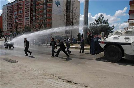 'Sivil itaatsizlik' eylemi ve Polis müdahalesi galerisi resim 30