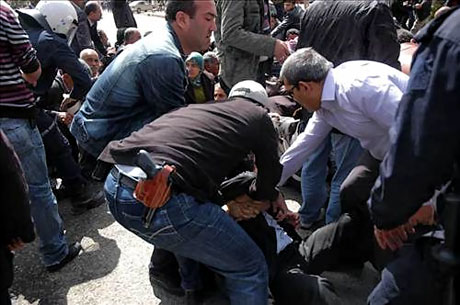 'Sivil itaatsizlik' eylemi ve Polis müdahalesi galerisi resim 31