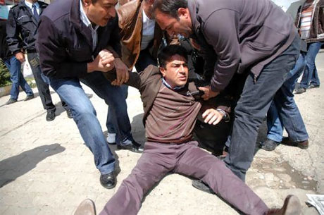 'Sivil itaatsizlik' eylemi ve Polis müdahalesi galerisi resim 37