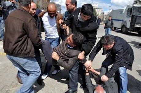 'Sivil itaatsizlik' eylemi ve Polis müdahalesi galerisi resim 39