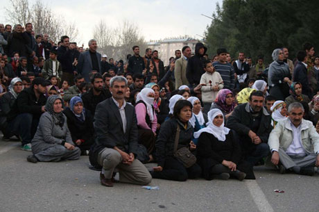 'Sivil itaatsizlik' eylemi ve Polis müdahalesi galerisi resim 50