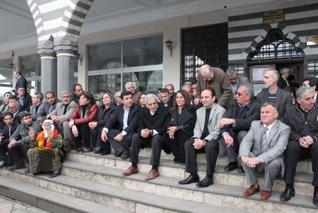'Sivil itaatsizlik' eylemi ve Polis müdahalesi galerisi resim 51
