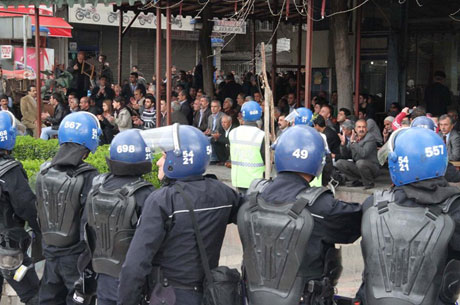 'Sivil itaatsizlik' eylemi ve Polis müdahalesi galerisi resim 52