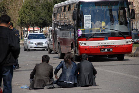 'Sivil itaatsizlik' eylemi ve Polis müdahalesi galerisi resim 7