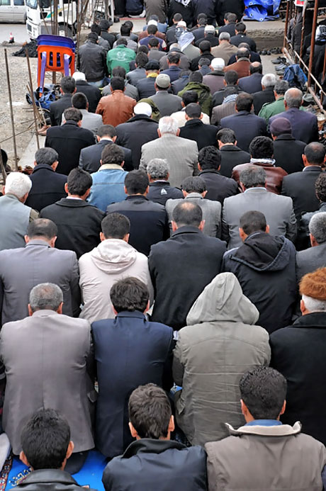 Onbinler 'Sivil Cuma' namazı kıldı galerisi resim 15