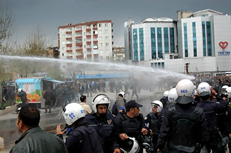 Onbinler 'Sivil Cuma' namazı kıldı galerisi resim 33
