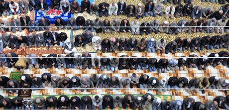 Onbinler 'Sivil Cuma' namazı kıldı galerisi resim 42