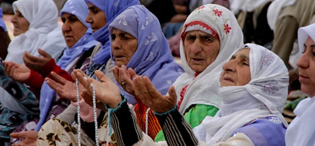 Onbinler 'Sivil Cuma' namazı kıldı galerisi resim 45