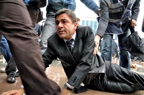 Onbinler 'Sivil Cuma' namazı kıldı galerisi resim 48