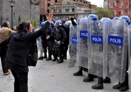 Onbinler 'Sivil Cuma' namazı kıldı galerisi resim 49