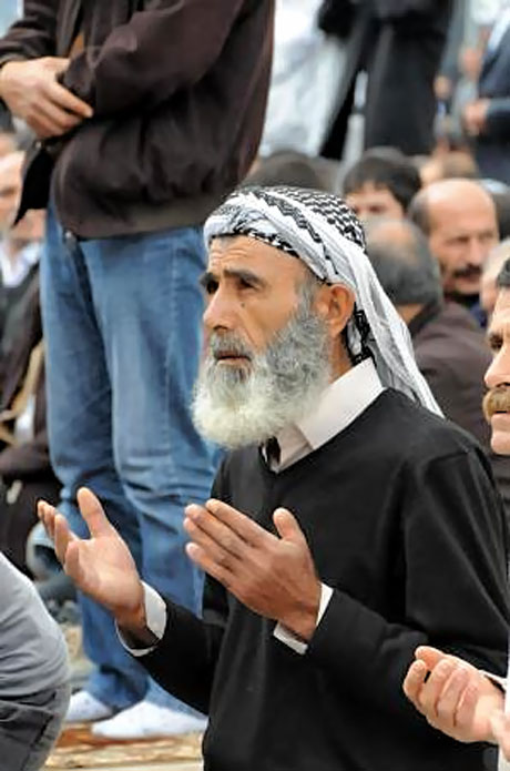 Onbinler 'Sivil Cuma' namazı kıldı galerisi resim 62