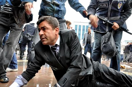 Onbinler 'Sivil Cuma' namazı kıldı galerisi resim 63