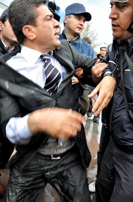 Onbinler 'Sivil Cuma' namazı kıldı galerisi resim 66