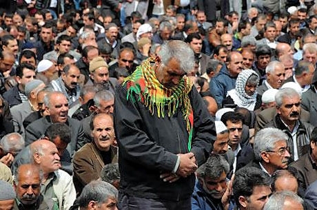 Onbinler 'Sivil Cuma' namazı kıldı galerisi resim 68