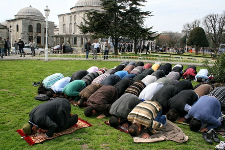 Onbinler 'Sivil Cuma' namazı kıldı galerisi resim 75