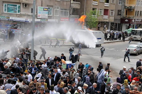 YSK vetosu'na her yerde protesto var! galerisi resim 17