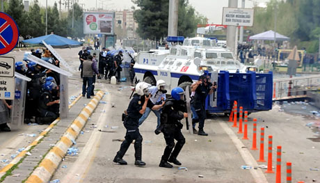 YSK vetosu'na her yerde protesto var! galerisi resim 22