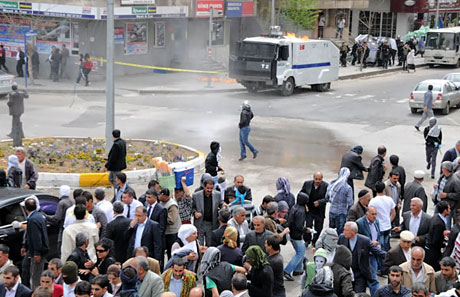 YSK vetosu'na her yerde protesto var! galerisi resim 6