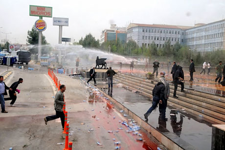 YSK vetosu'na her yerde protesto var! galerisi resim 9