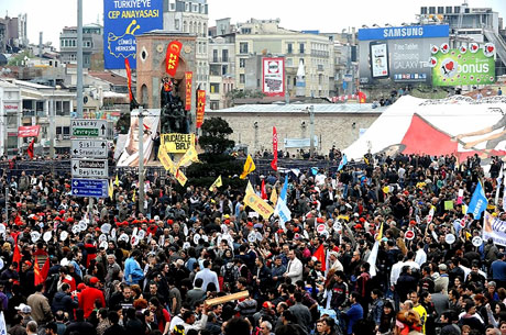 Taksim 1 Mayıs'ta çiçek açtı galerisi resim 13