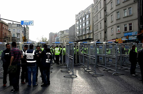 Taksim 1 Mayıs'ta çiçek açtı galerisi resim 29