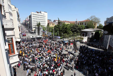 'Yas' yürüyüşleri galerisi resim 1