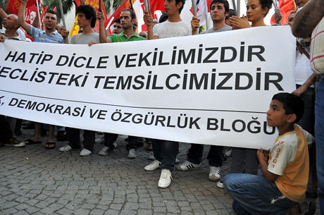 YSK'ya Diyarbakır ve Taksim'de protesto galerisi resim 37