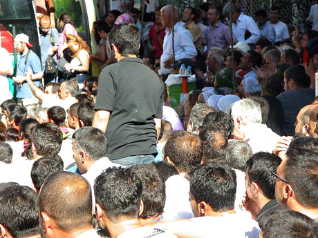 YSK'ya Diyarbakır ve Taksim'de protesto galerisi resim 39