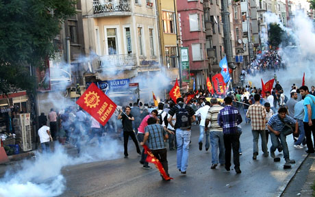 YSK'ya Diyarbakır ve Taksim'de protesto galerisi resim 43