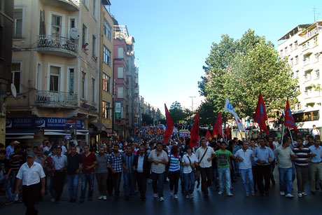 YSK'ya Diyarbakır ve Taksim'de protesto galerisi resim 6